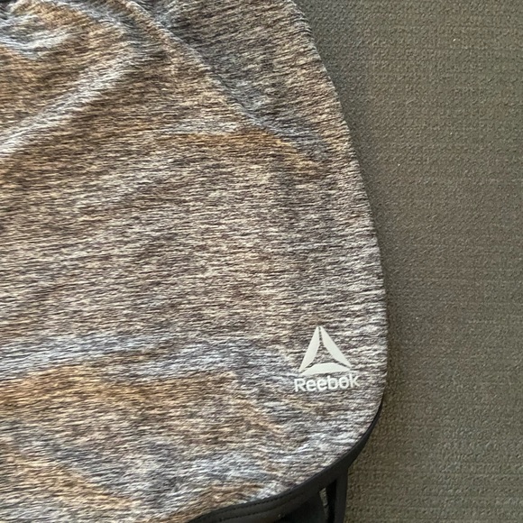 Reebok shorts Large - Picture 2 of 5